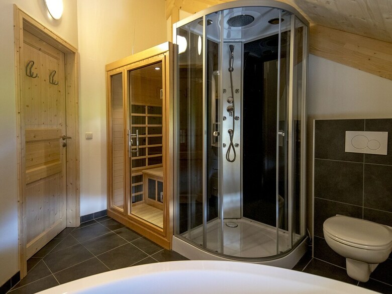 Modern Chalet In Sankt Georgen Ob Murau With Jacuzzi