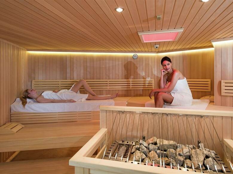 Cozy Apartment In Neukirchen Am Gro�venediger With Sauna