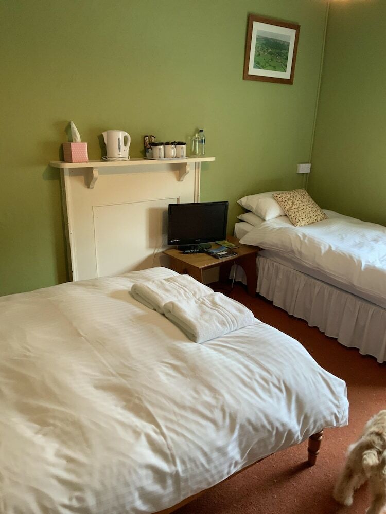 Bed & Breakfast The Carew Arms