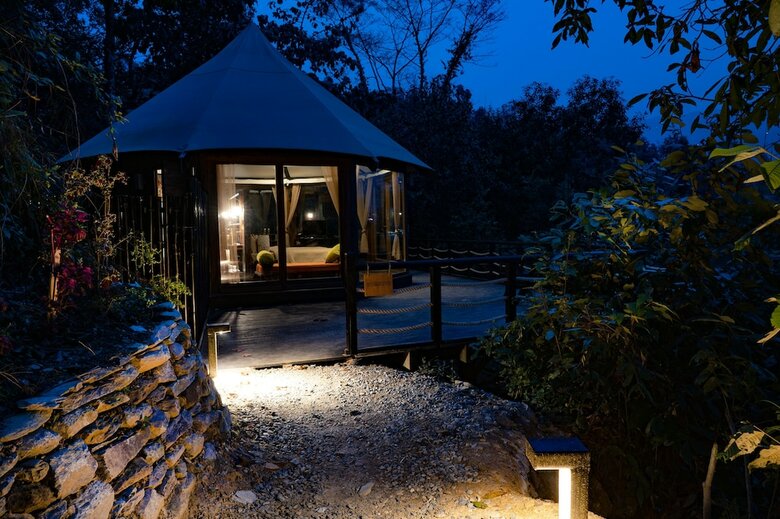 Apartamento The Pavilions Himalayas Lake View