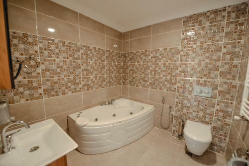 Ayg�n Suites Hotel&bungalow Uzung�l