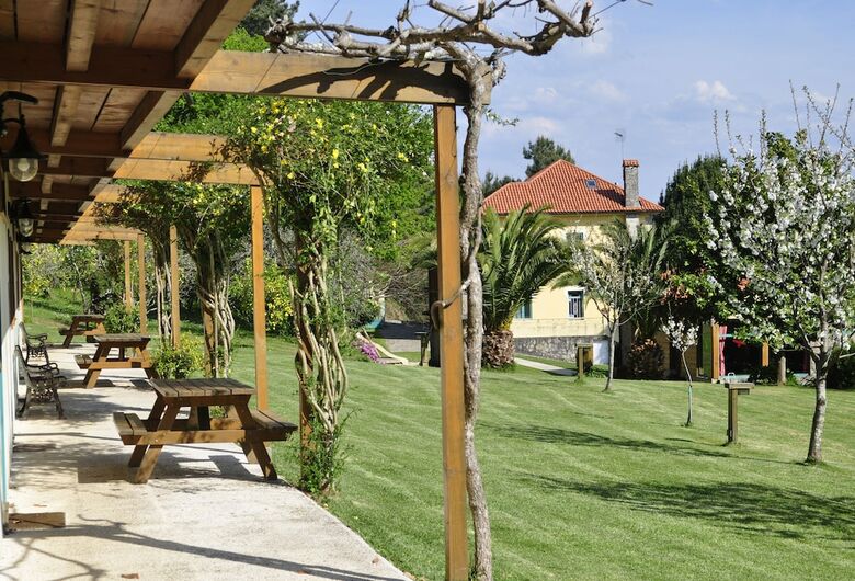 Hostal Albergue Tur�stico Alvarella
