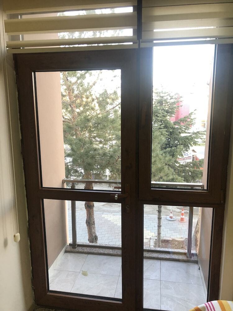 Hotel Banaz Eren Otel