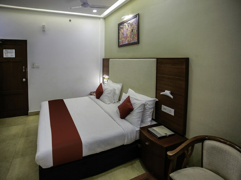 Hotel Oyo 26692 Alankar Elite Inns