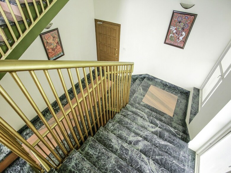 Hotel Oyo 26692 Alankar Elite Inns