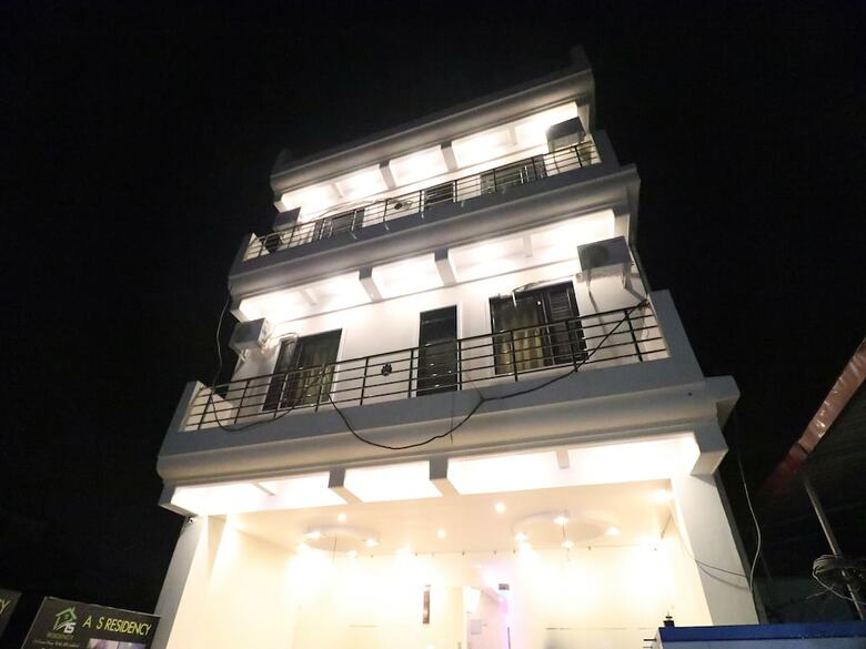 Oyo 23609 Hotel A S Residency
