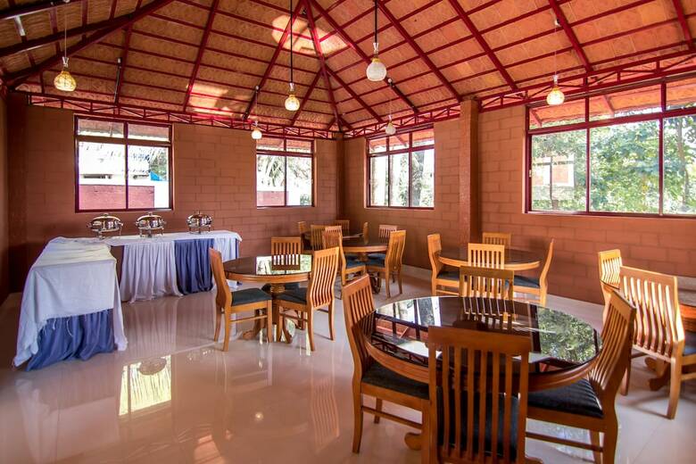 Hotel Edakkal Village Resort
