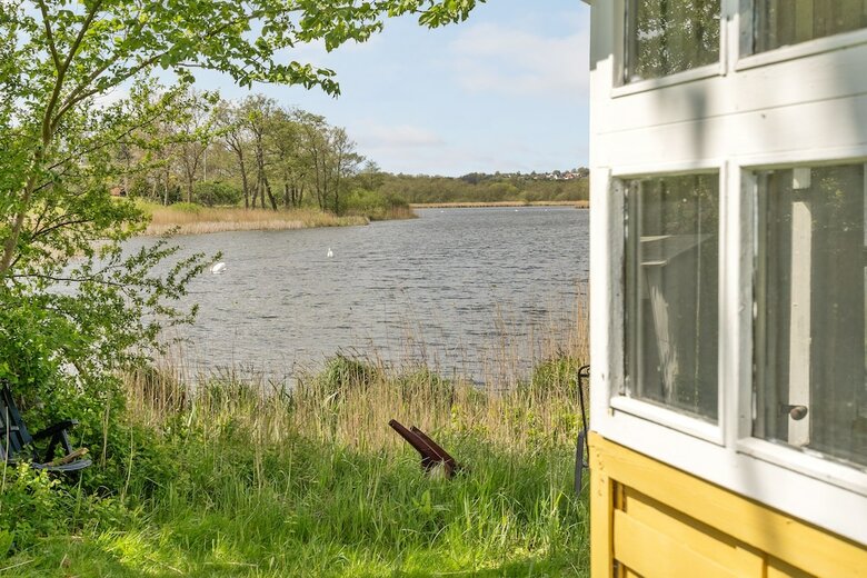 Apartment 2 Bedroom With Lake View