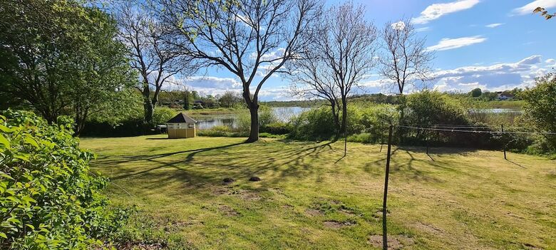 Apartment 2 Bedroom With Lake View