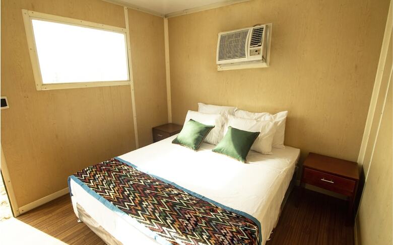 Hotel On Vacation Wayira