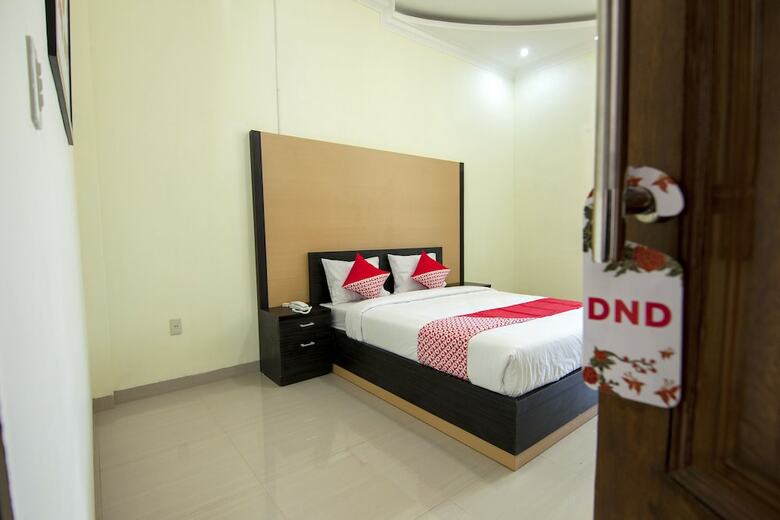Capital O 540 Esther Hotel