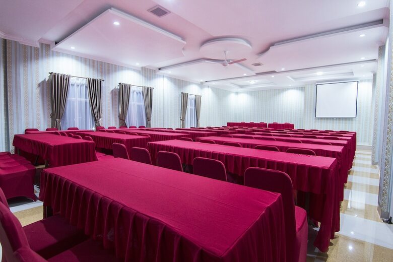 Capital O 540 Esther Hotel