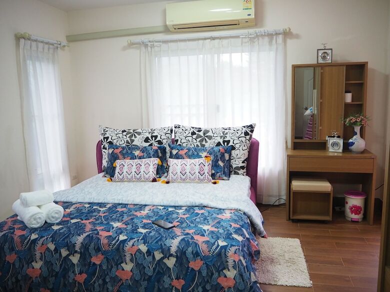 Hotel Baantai Homestay
