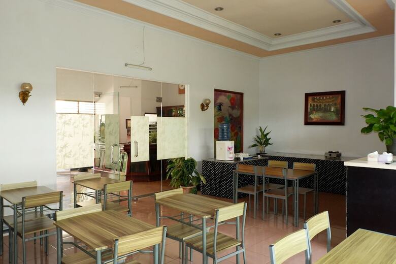 Oyo 517 Hotel Arjuna Lawang