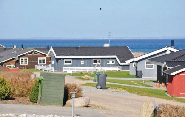 Lavensby Strand 3