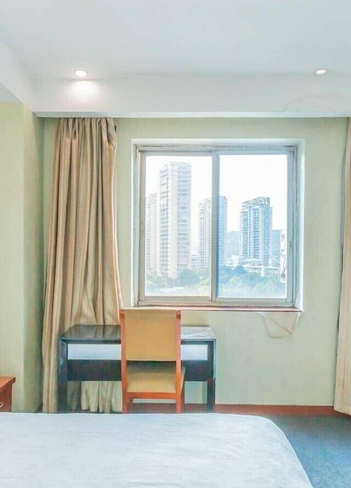 Shenhai Business Hotel