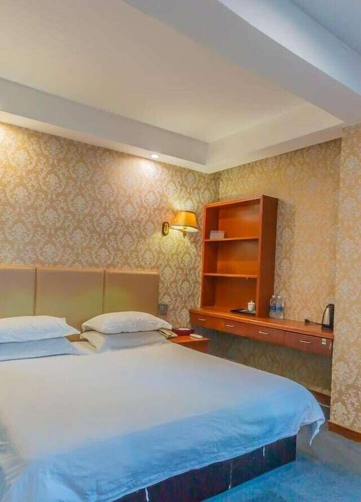 Shenhai Business Hotel