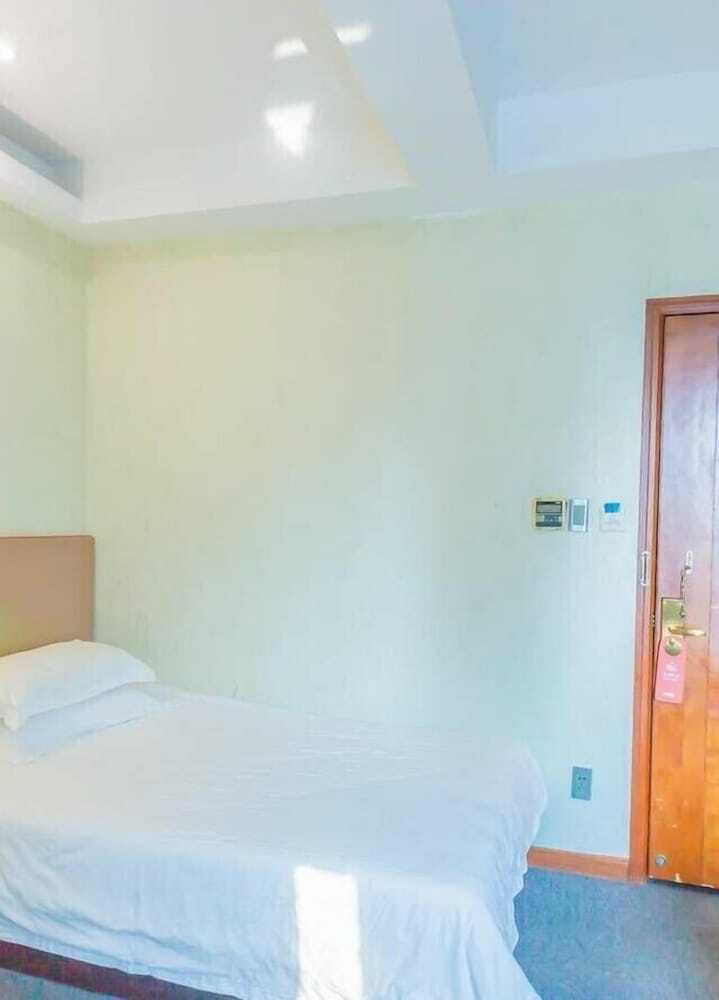 Shenhai Business Hotel