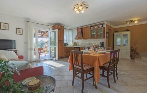 Four-bedroom Holiday Home In Jural