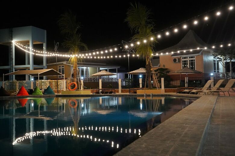 Ilaya Hotel And Resort