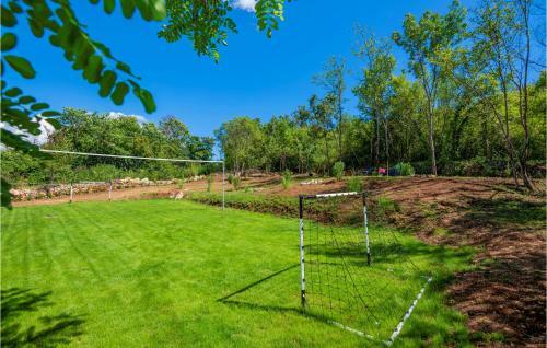 Seven-bedroom Holiday Home In Kamenmost