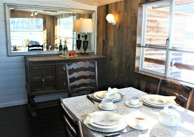 Woodhouse Cottages And Ranch