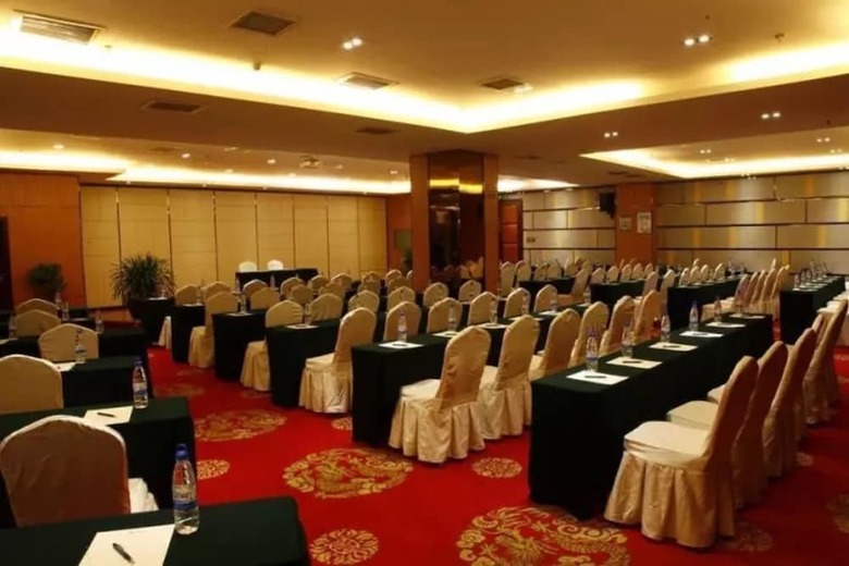 Shengshi Qianhe Hotel Kunming