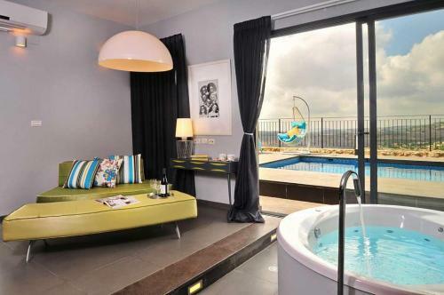 Lodge The Fifties Suites