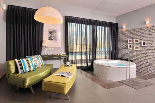 Lodge The Fifties Suites