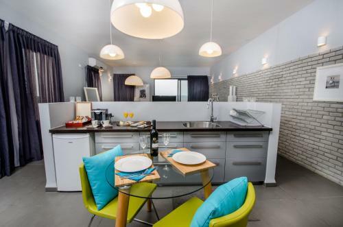Lodge The Fifties Suites