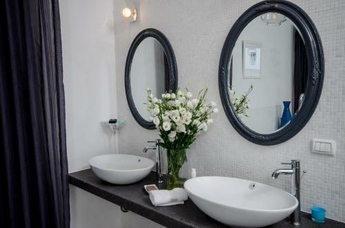 Lodge The Fifties Suites