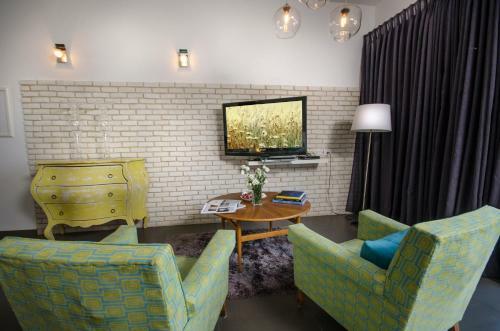 Lodge The Fifties Suites