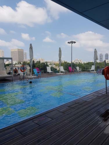 New City View Apartment
