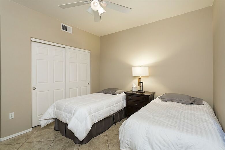 Wonderland 2 Br By Casago