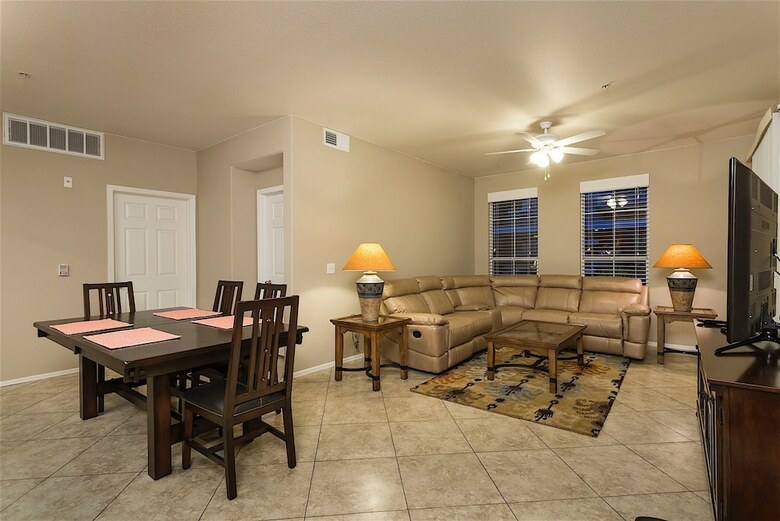 Wonderland 2 Br By Casago