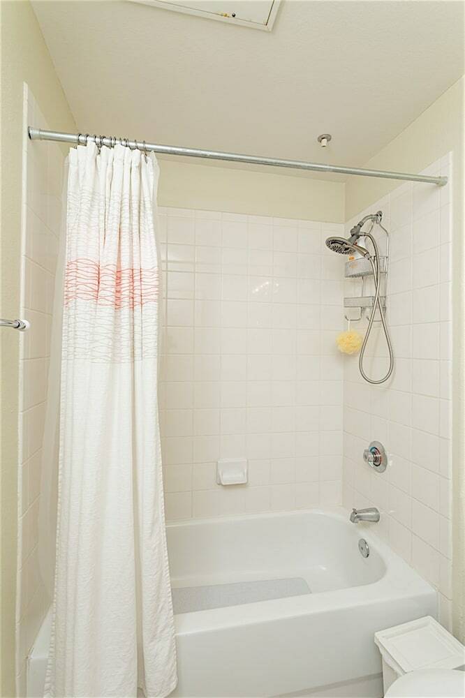 Wonderland 2 Br By Casago