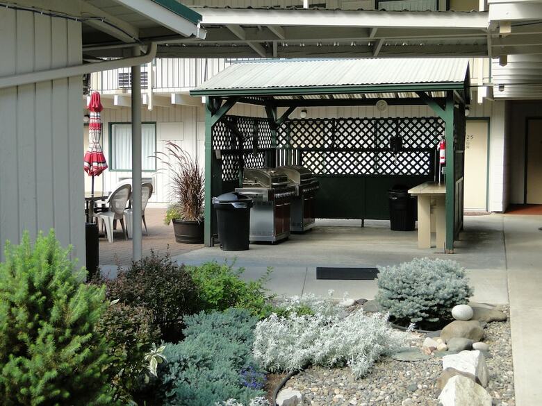 Konkolville Motel