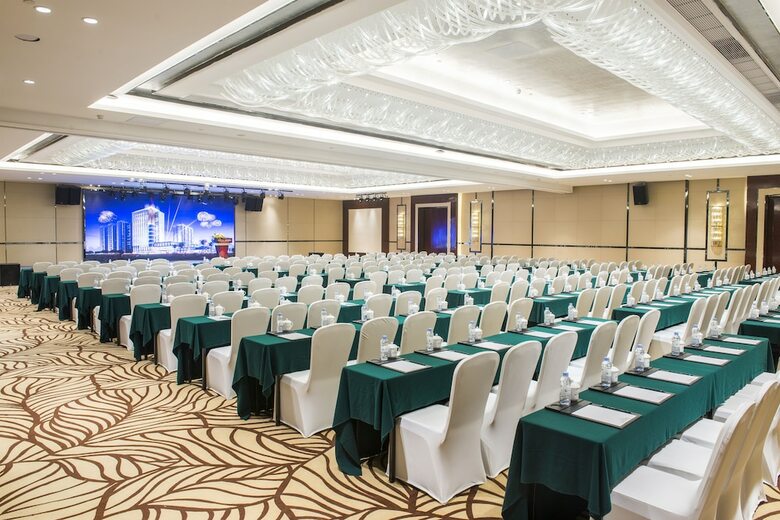 Jianghai Country Garden Phoenix Hotel