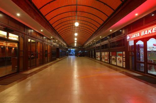 Hotel Trichur Towers