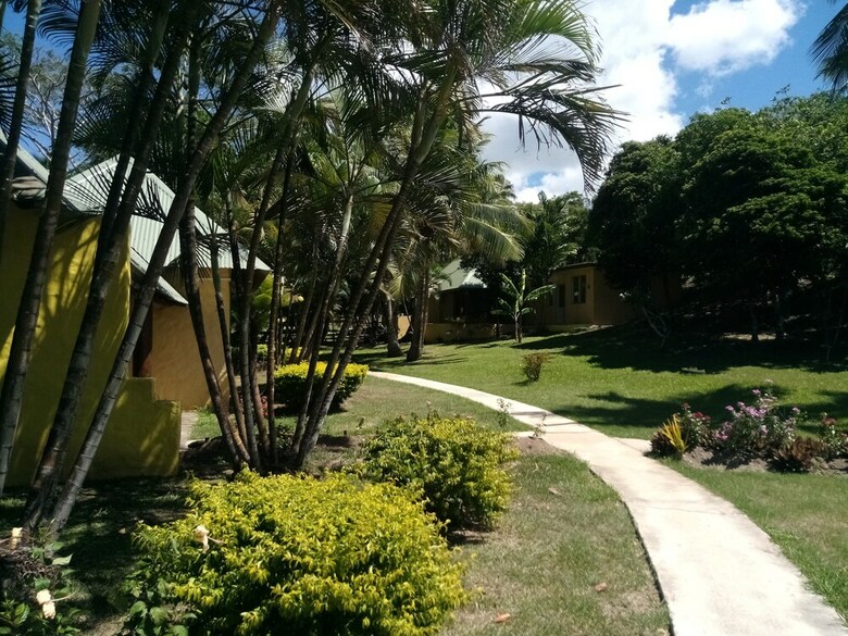 Hotel Qoqo Island Resort