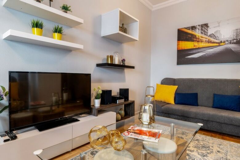Apartamentos Corona Deluxe Apt (Must)