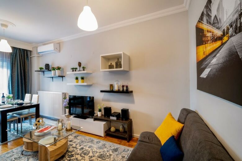 Apartamentos Corona Deluxe Apt (Must)