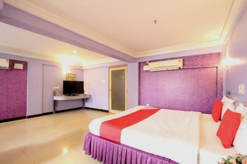 Oyo 23182 Hotel Dhammanagi Comforts