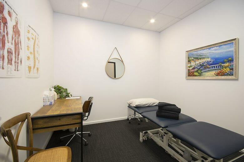 Hotel Lake Kawana Accommodation