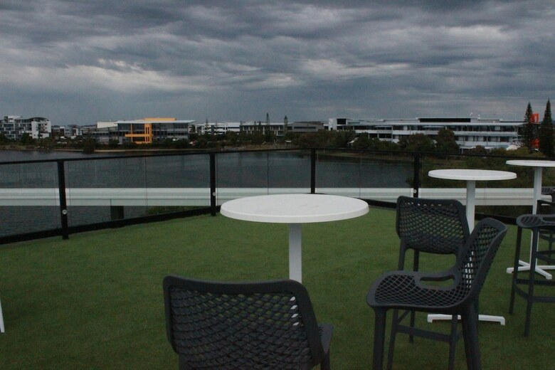 Hotel Lake Kawana Accommodation