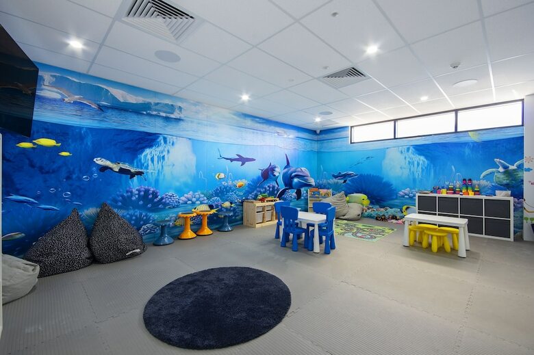 Hotel Lake Kawana Accommodation
