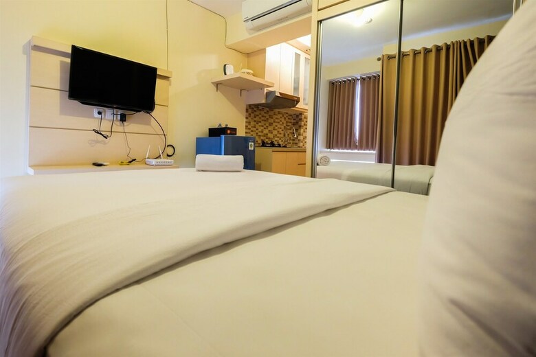 Best View Studio Apartment Tifolia Near Kelapa Gading