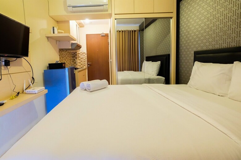 Best View Studio Apartment Tifolia Near Kelapa Gading