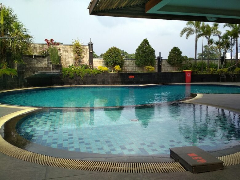 Elegant 2br Apartment At Grand Setiabudi