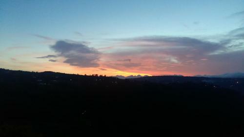 Valley View Bunglow